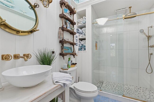 Building Photo - 123 Broad Ave