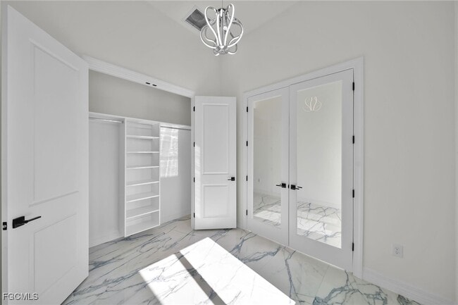 Building Photo - 2521 Diplomat Pkwy W