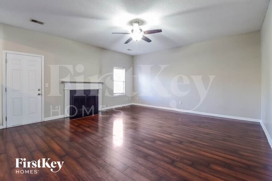 Building Photo - 3632 Salem Glen Rd