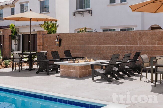 Building Photo - 10527 Alegria Ct