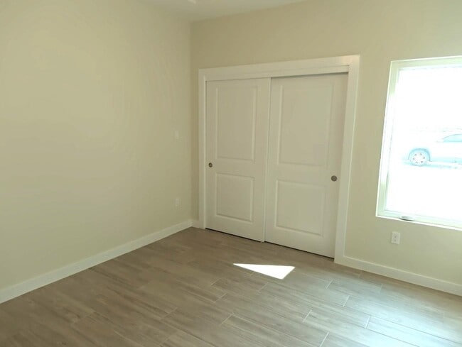 Building Photo - 5928 Heather Loop