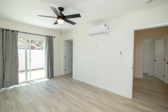 Building Photo - Beautifully New Built 2 Bed/1 Bath Home In...