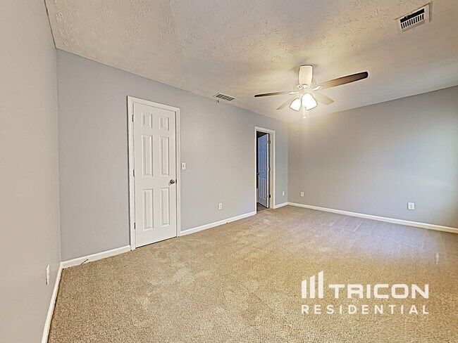 Building Photo - 2340 Amber Hills Way