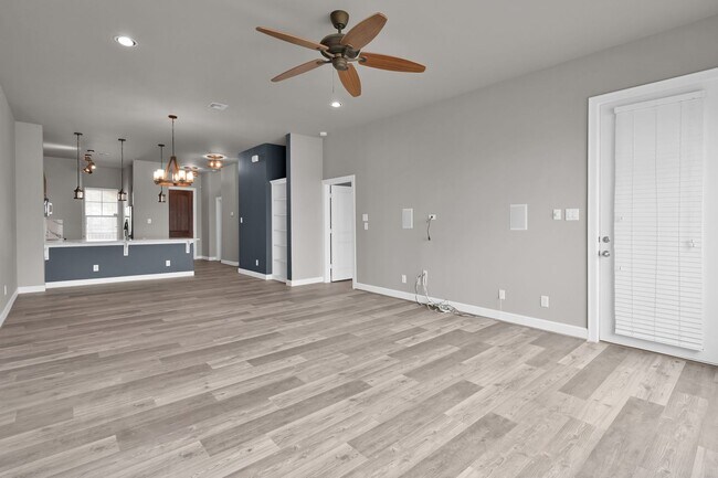 Building Photo - 17040 FM 1097