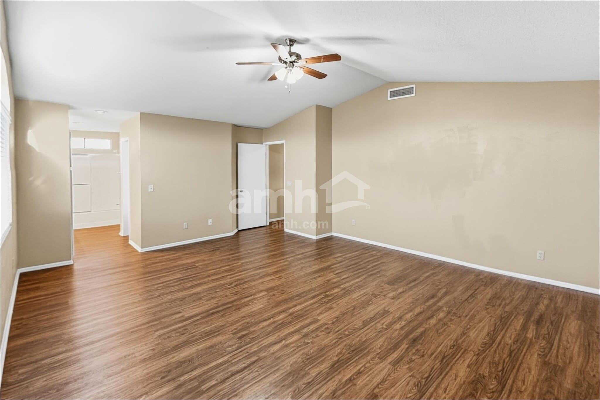 Building Photo - 9957 E Paseo San Ardo