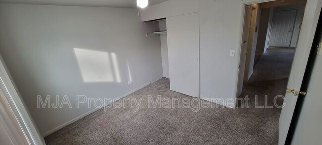 Building Photo - 2640 W 3800 S