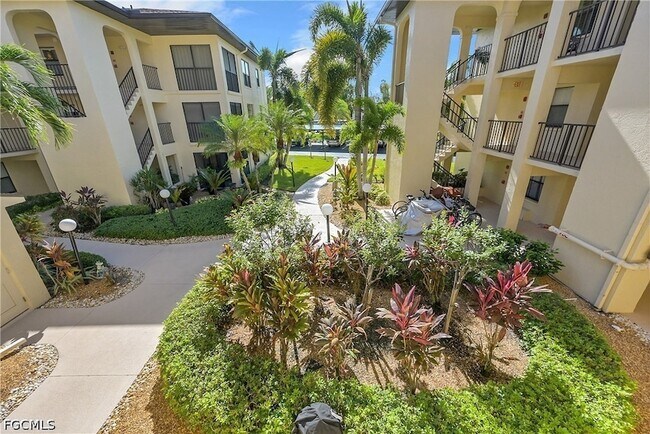 Building Photo - 8474 Charter Club Cir