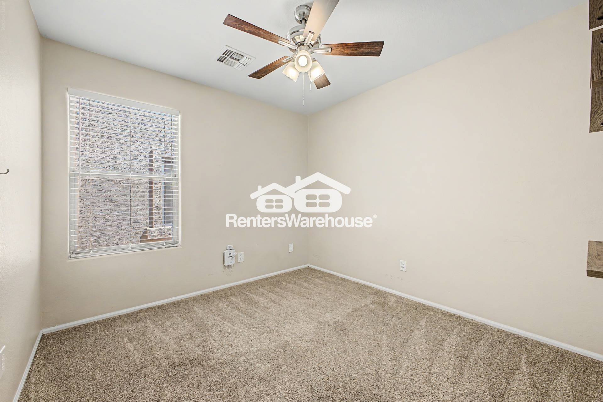 Building Photo - 29169 N Rosewood Dr