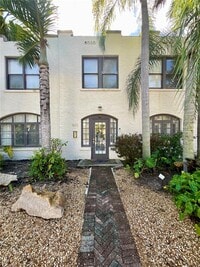 Building Photo - 1612 NE 2nd Ct