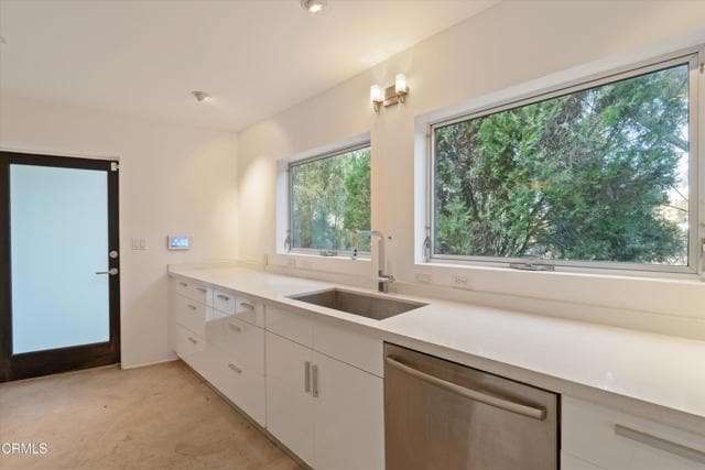 Building Photo - 4520 San Andreas Ave