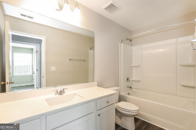 Building Photo - 4054 Kendrick Cir