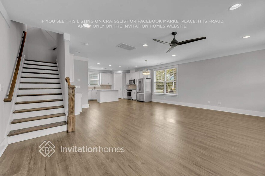 Building Photo - 1200 49th Ave N