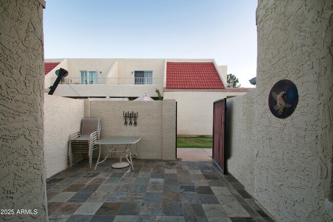 Building Photo - 6018 N 79th St