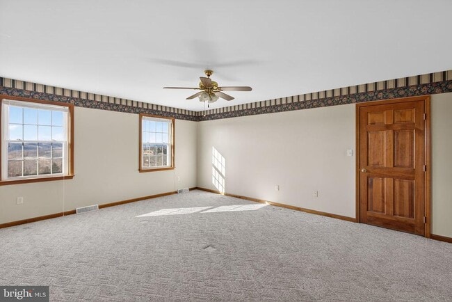 Building Photo - 5289 PA-309