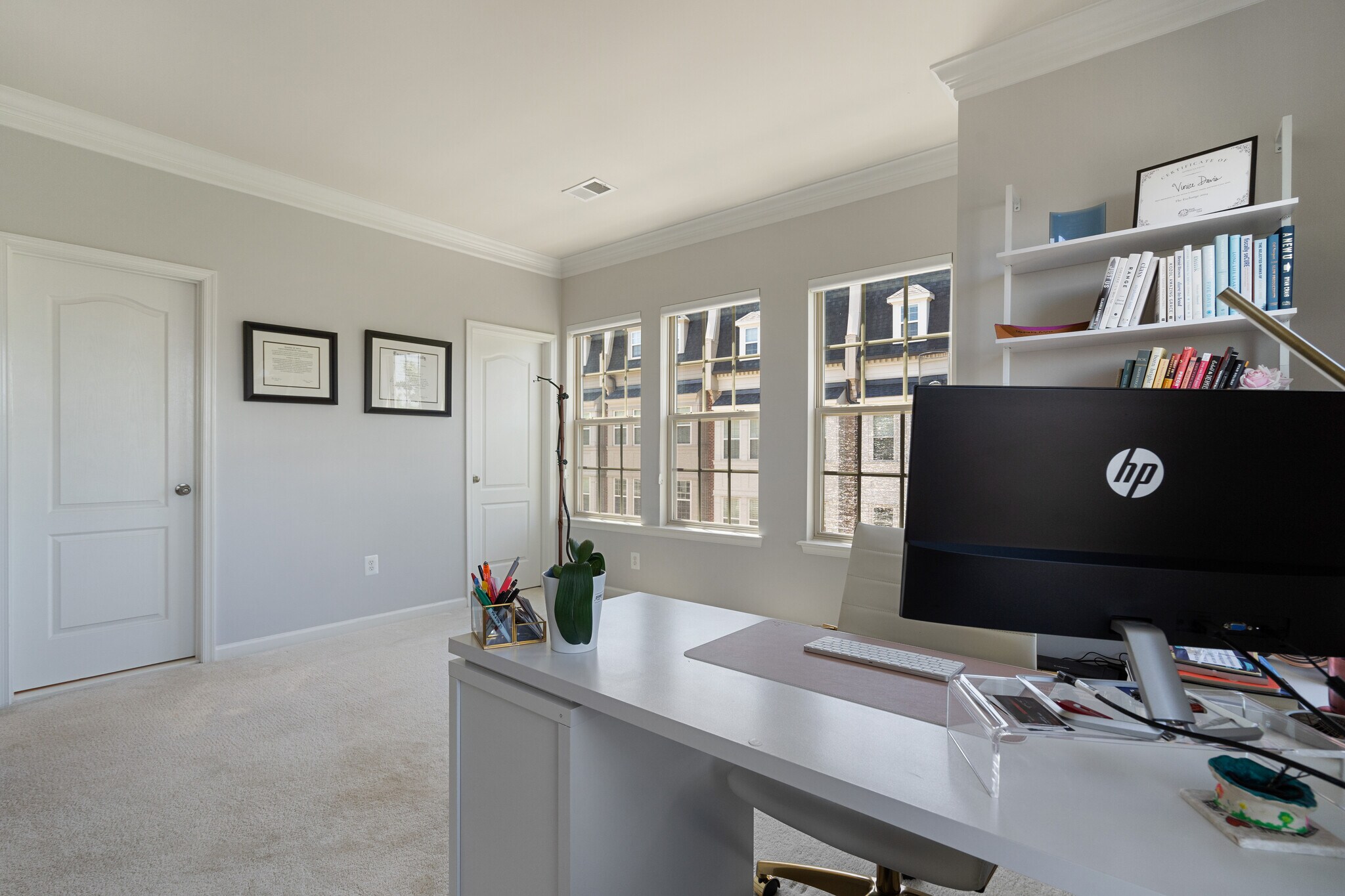 Building Photo - 500 Overlook Park Dr