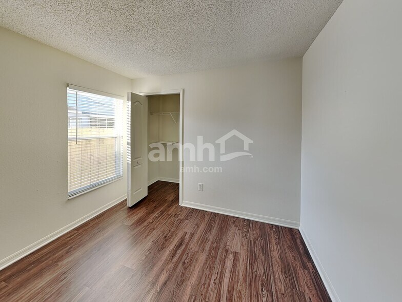 Building Photo - 12715 Early Run Ln