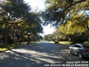 Building Photo - 3715 Twisted Oaks Dr