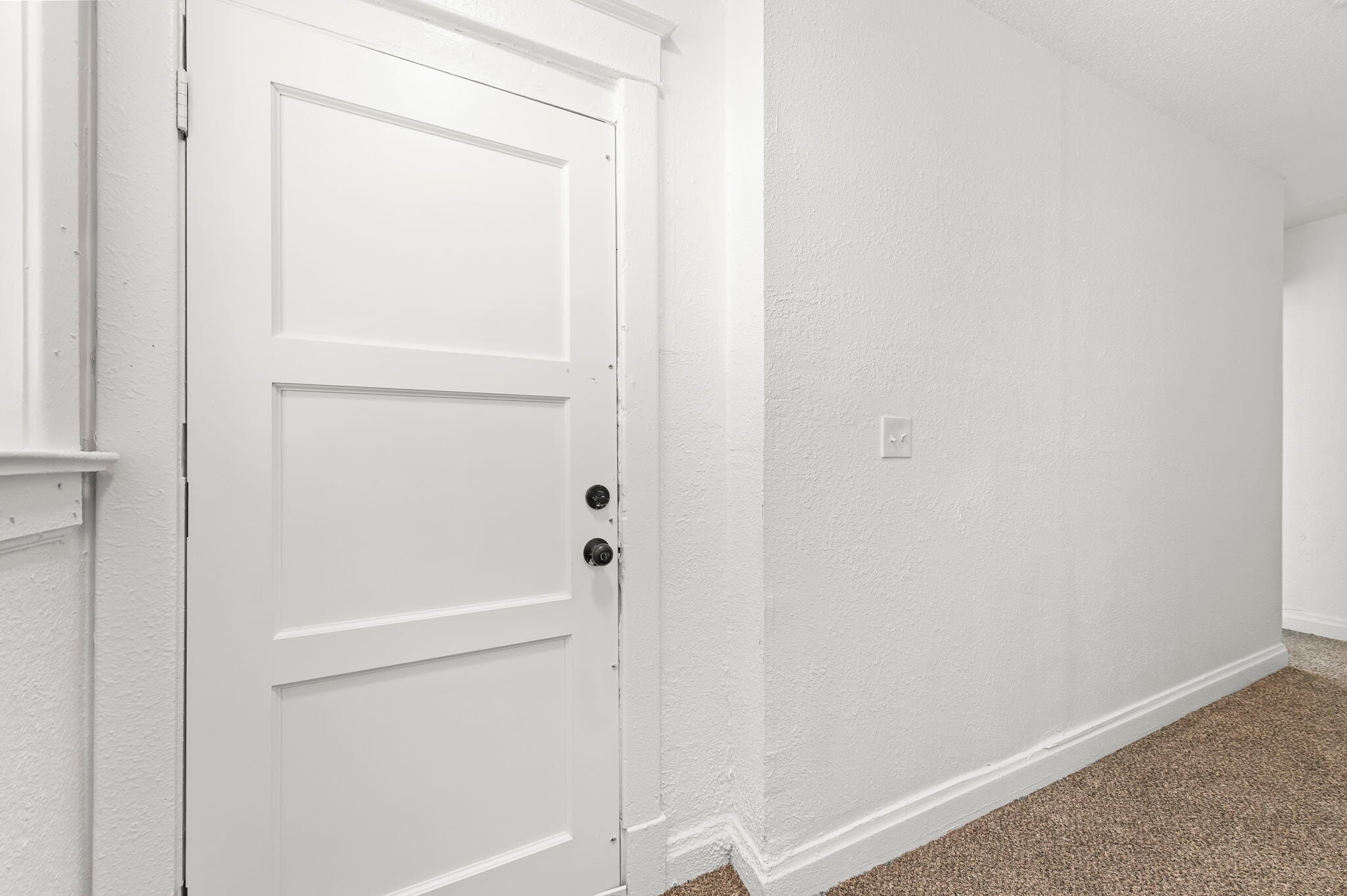 Building Photo - 2207 E 24th Ter