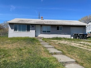 Building Photo - Pet Friendly / House for Rent!!
