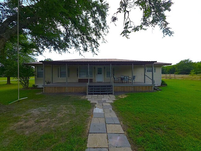 Building Photo - Spacious Country Home for Lease in Van, Texas!