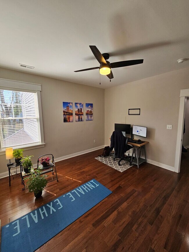Building Photo - Church Hill Amazing 3 Bedroom 2.5 Bath Home