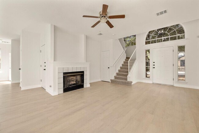 Building Photo - 3600 Texas Topaz Dr