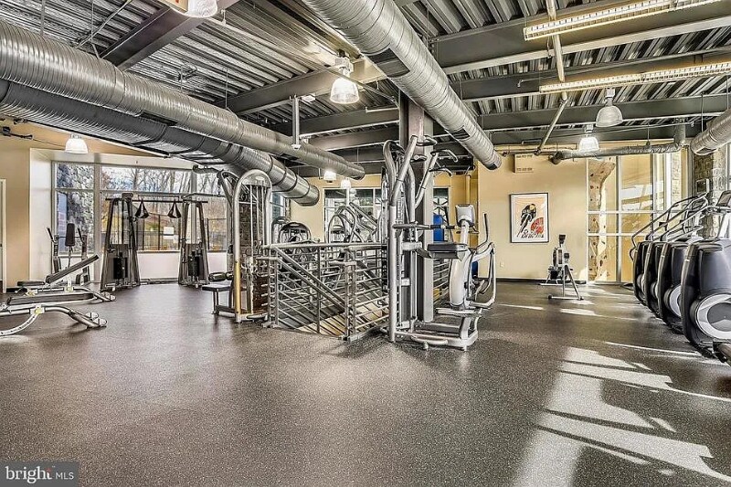 Building Photo - 2203 Greywing St