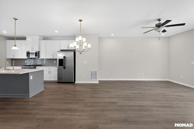 Building Photo - 3447 Hidden Valley Cir