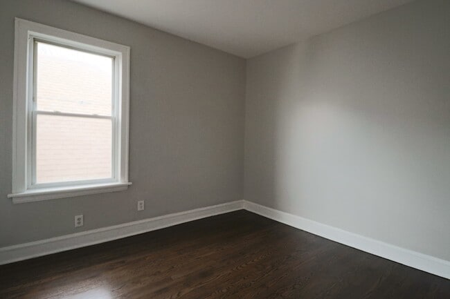 Building Photo - 6633 S Campbell Ave