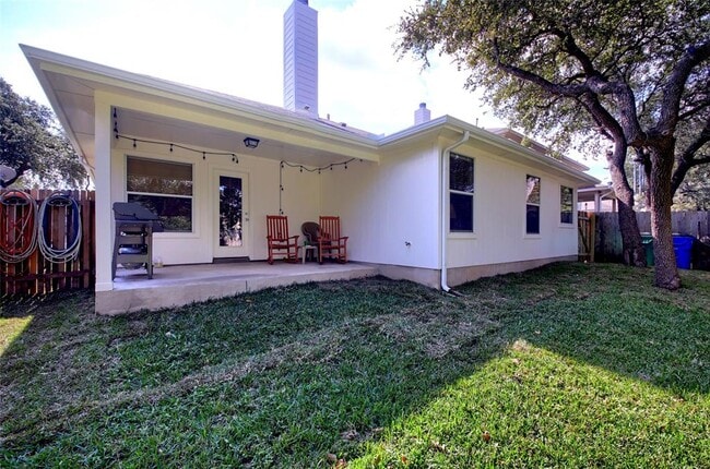 Building Photo - 1519 Hawk Dr