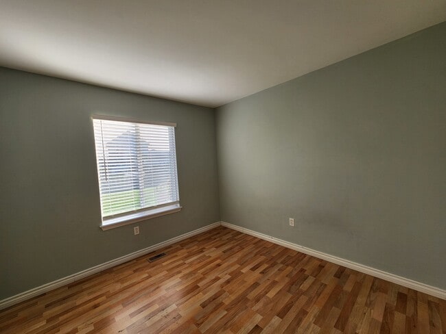 Building Photo - 13862 Isle Royal Cir