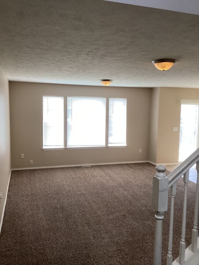 Building Photo - 1289