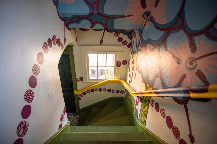 entry stairwell with mural art - 2046 Clairmount St