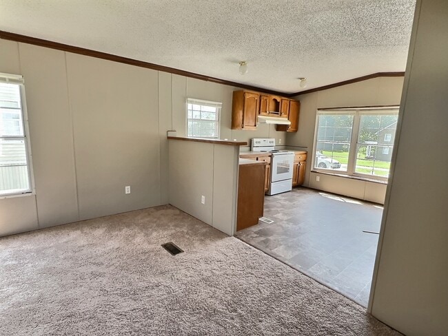 Building Photo - 1002 Libby Lane