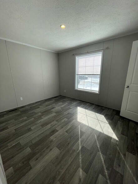 Building Photo - 134 Ashley Cir