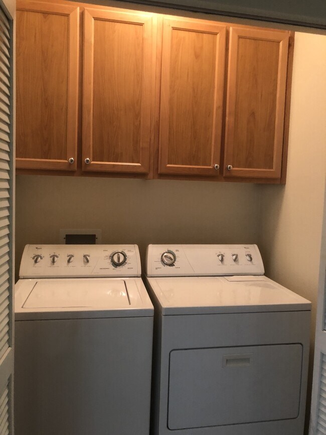 Building Photo - 6939 Santero Way