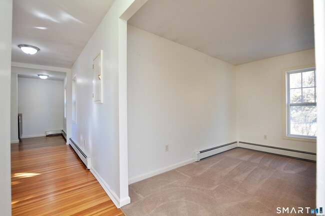 Building Photo - 48 Claire Hill Rd