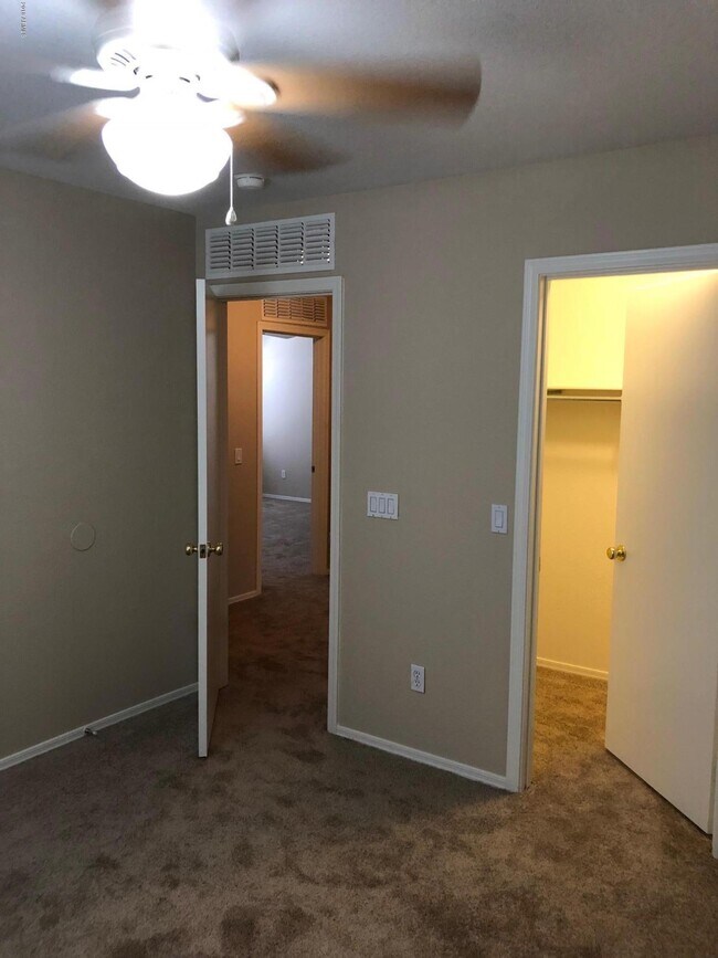 Building Photo - 4607 N 93rd Ave