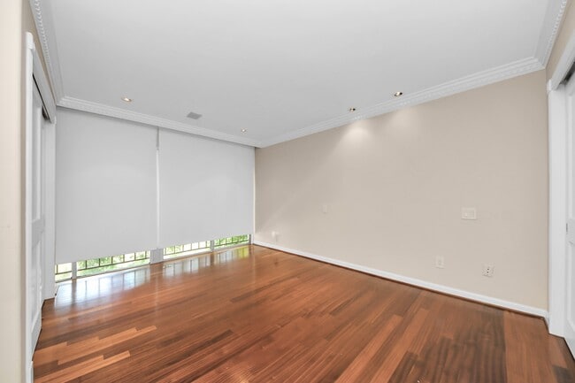 Building Photo - 5050 Ambassador Way