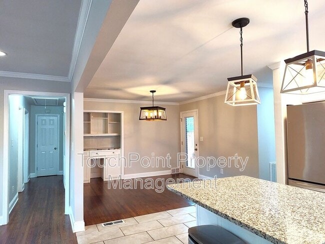 Building Photo - 1100 Norland Rd