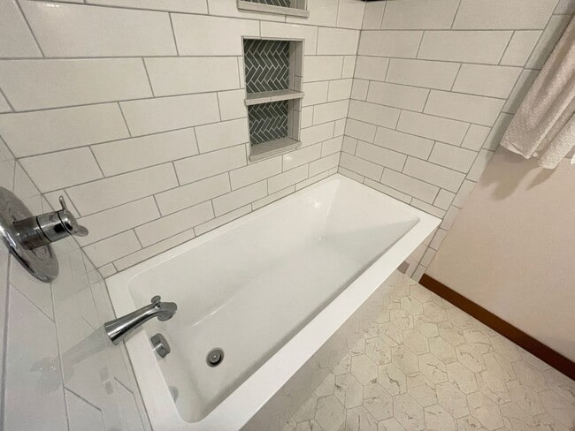 Building Photo - Charming Mid-Century Ranch with Large Yard and Attached Garage