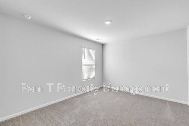 Building Photo - 512 Turpentine Trl