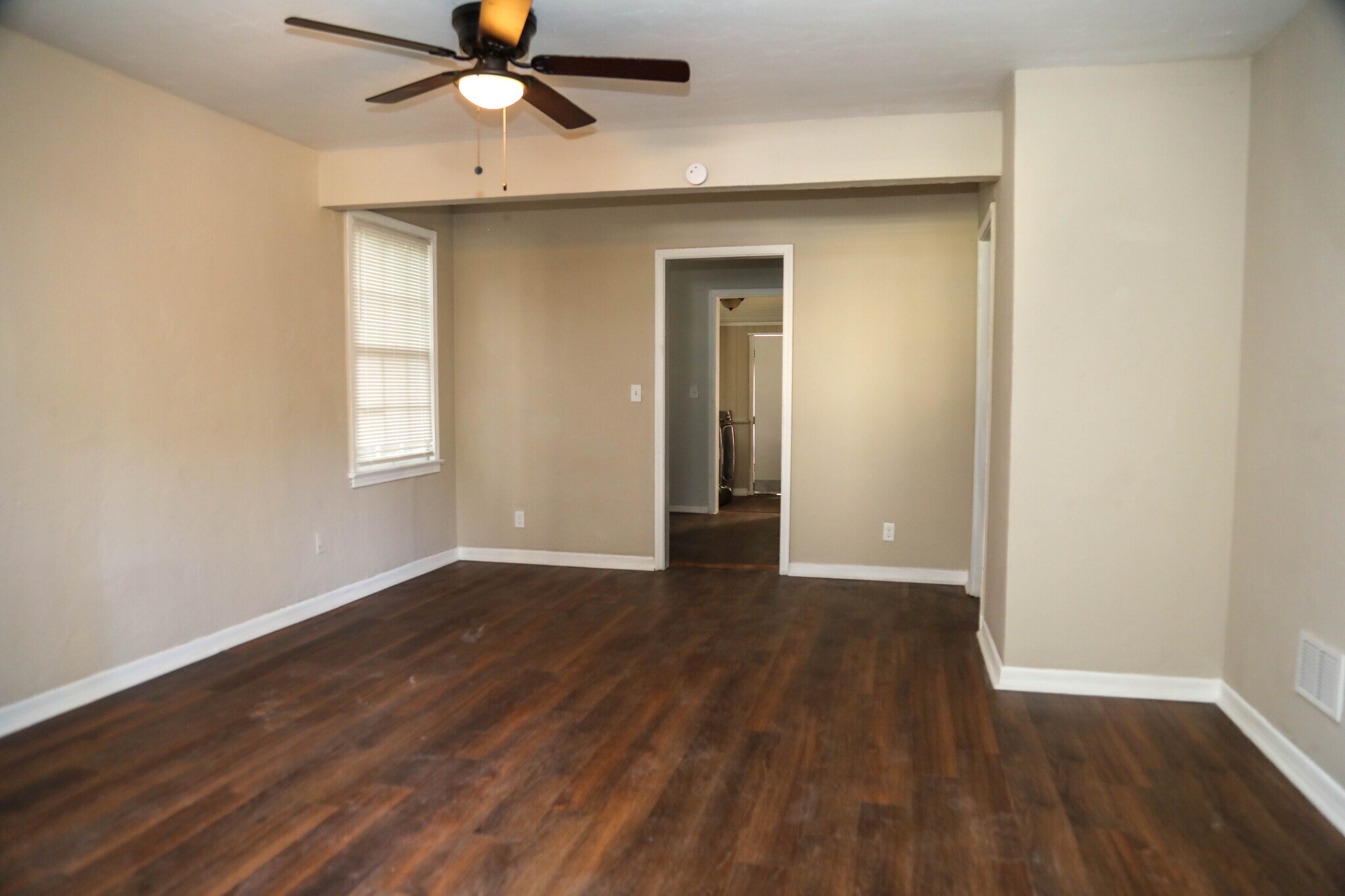 Building Photo - 1831 Bennett St