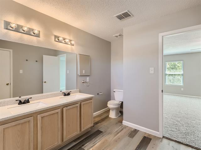 Building Photo - 1320 Blazing Star Trail