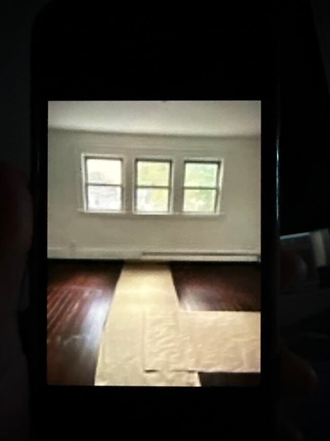 Bedroom - 119 Lyons Ave