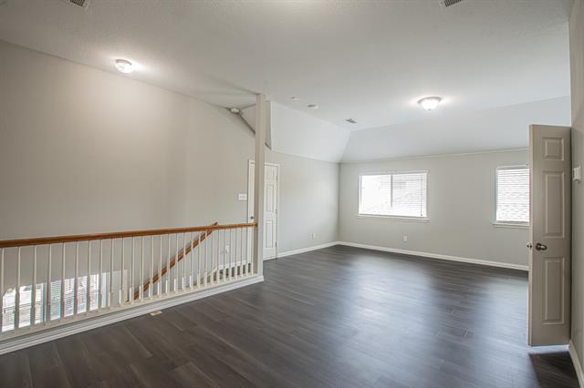 Building Photo - 9858 Bradford Grove Dr