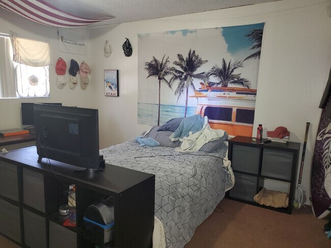 Building Photo - Single-story home with a pool in the SDSU ...