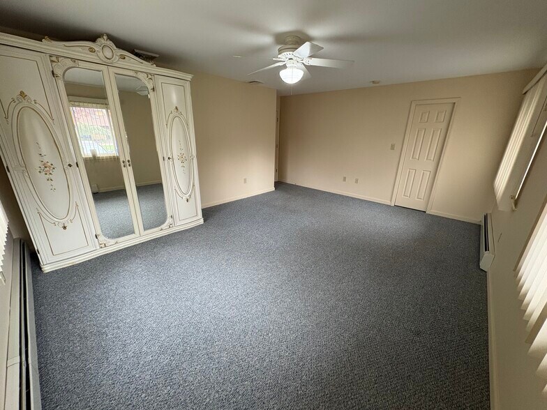 Building Photo - 2 Haiti Ln