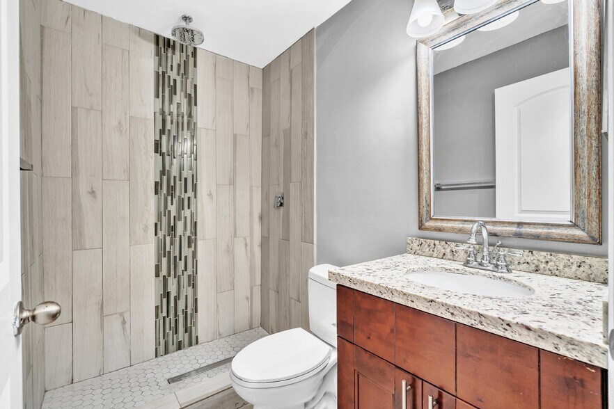 Building Photo - 3417 NW 44th St