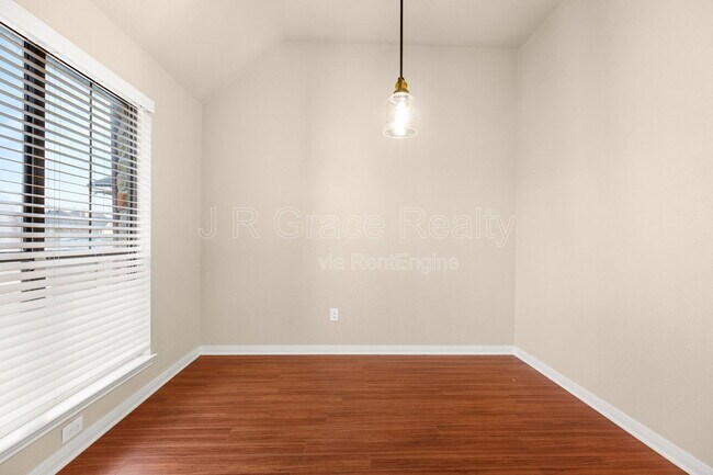 Building Photo - 10512 Condor Loop